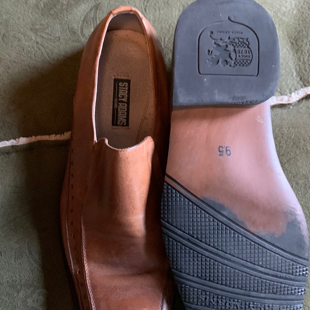 Dress shoes